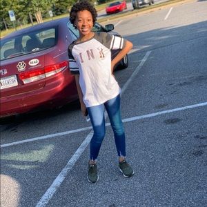 Meet your Posher, Lyrie